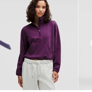 Lululemon Brushed Softstreme Half Zip sz-4
Dramatic Magenta